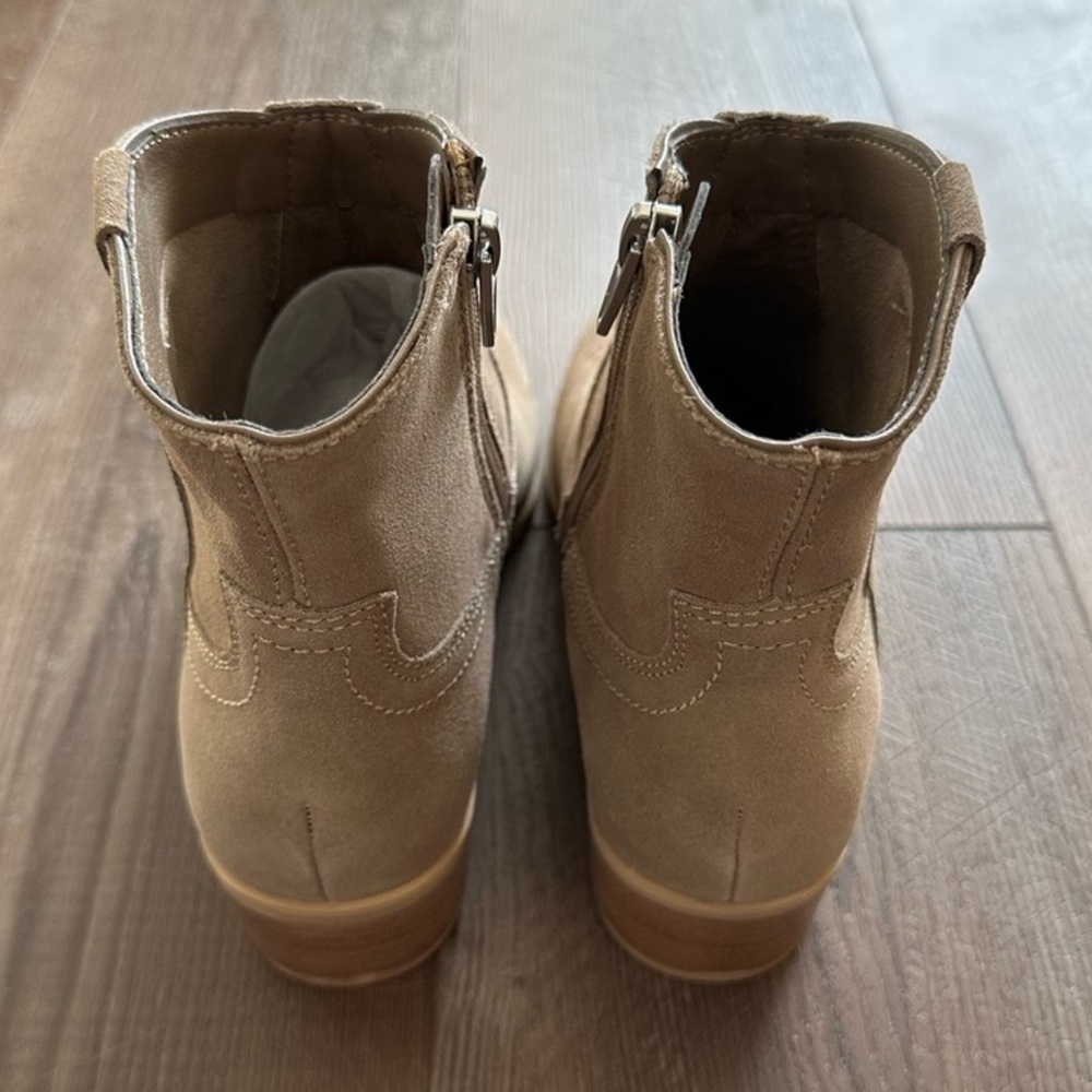 New Without Box Dolce Vita Silma Suede Ankle Boots - Picture 7 of 9